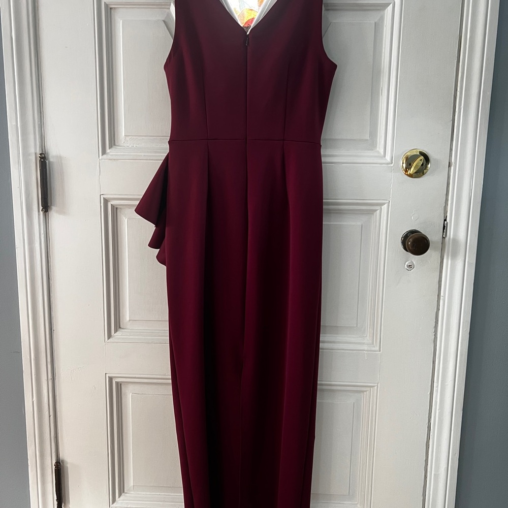 Gorgeous! Perfect Shape Dress. View 3